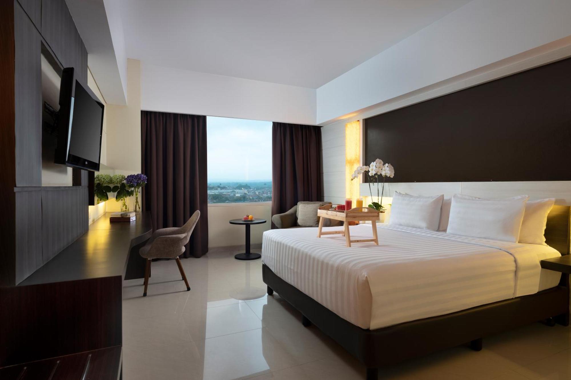 Atria Hotel Magelang Exterior foto