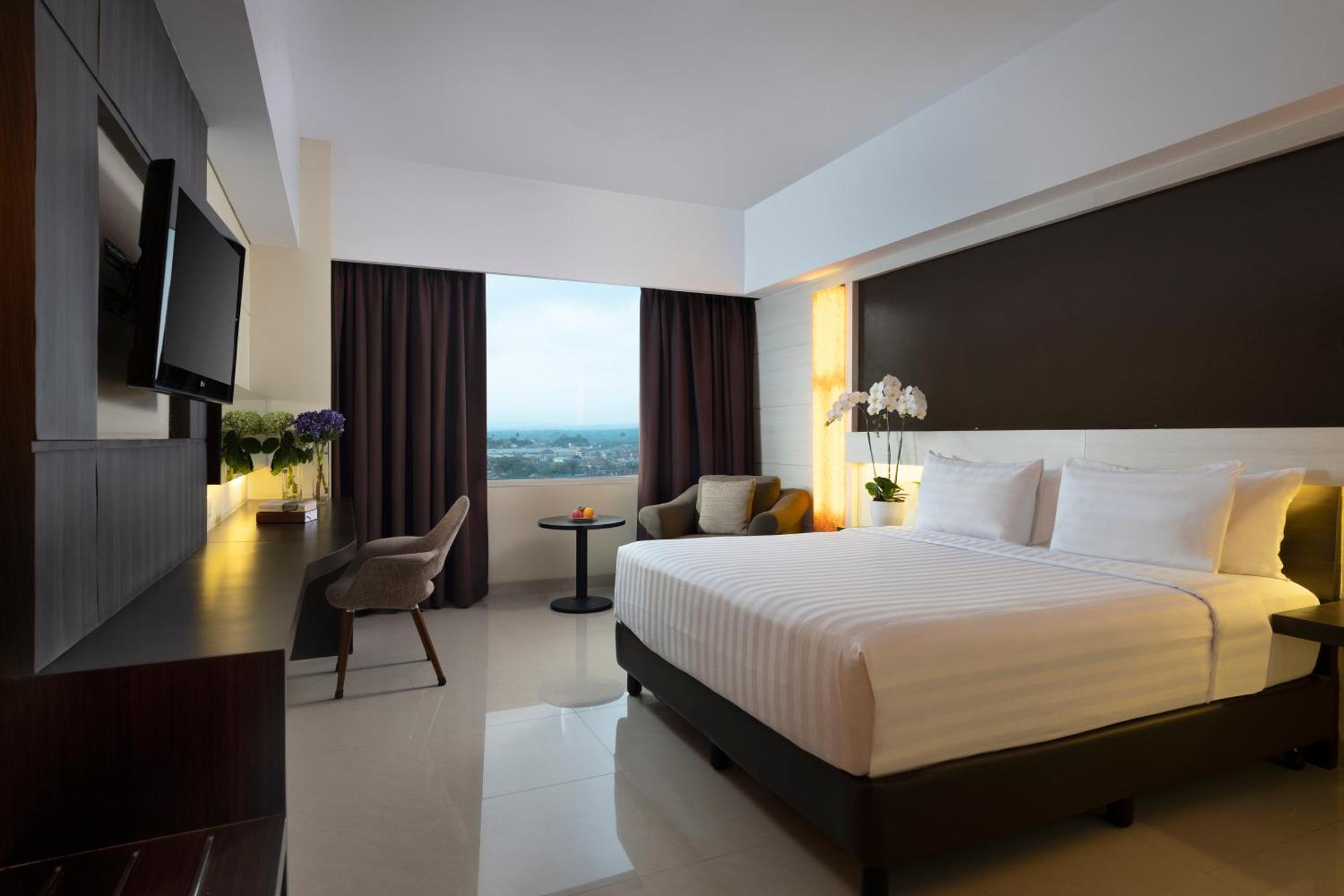 Atria Hotel Magelang Exterior foto