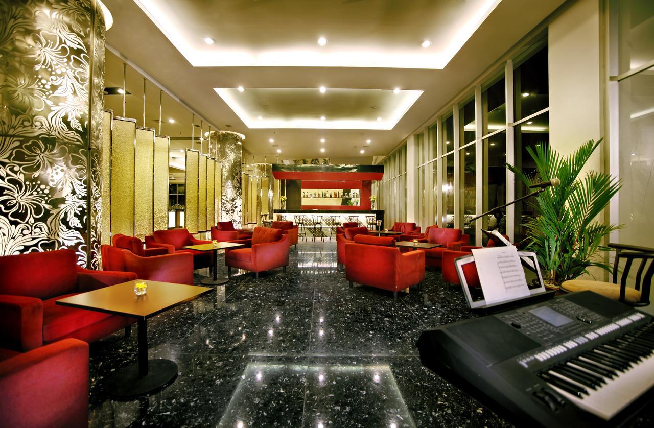 Atria Hotel Magelang Exterior foto