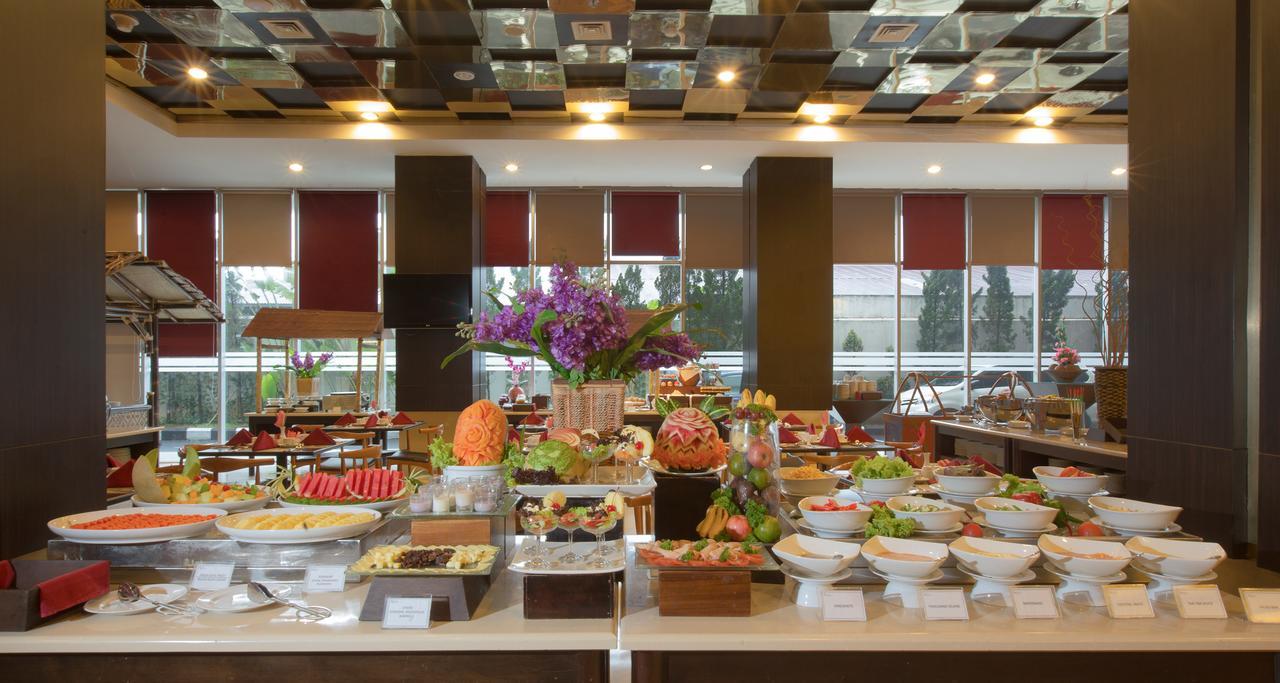 Atria Hotel Magelang Exterior foto