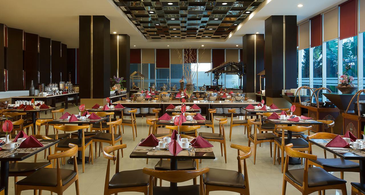 Atria Hotel Magelang Exterior foto